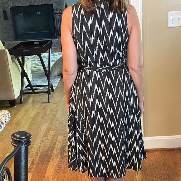 Ann Taylor dress. NWT - Picture 2 of 3